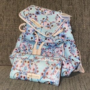 BACKPACK, wallet not included